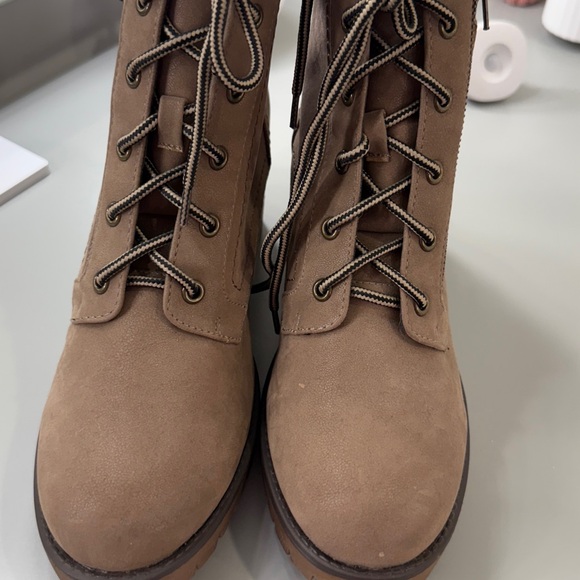 NEW - Mia Women's Beckham Boots Size 10 - Picture 3 of 5